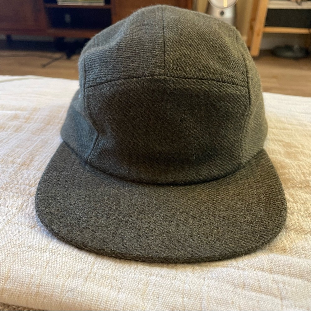 Everlane: The brushed cotton twill five-panel cap